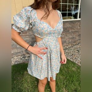 Altar’d State Puff Sleeve Mini Dress (Medium)